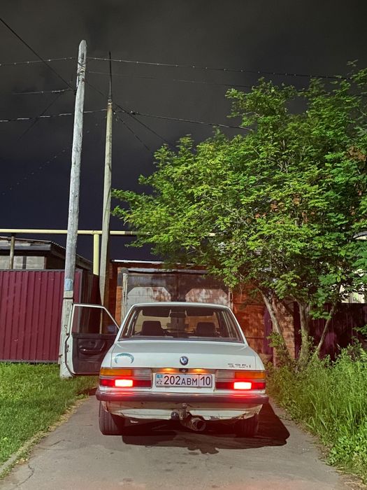 Продам BMW e 28 .