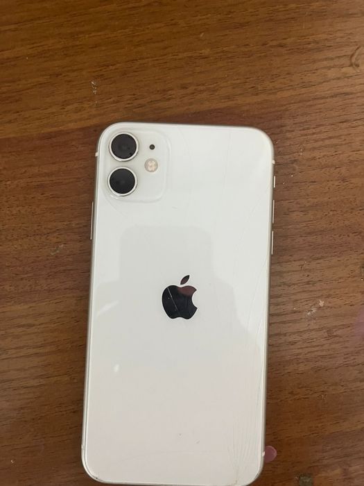 Продам Iphone 11
