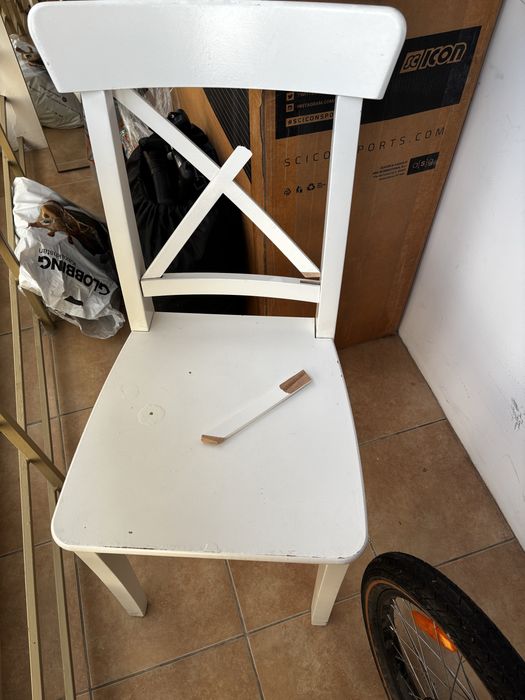 Стул Икеа Ингольф (IKEA Ingolf) белый с дефектом под ремонт
