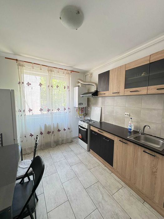 Apartament 2 camere de închiriat