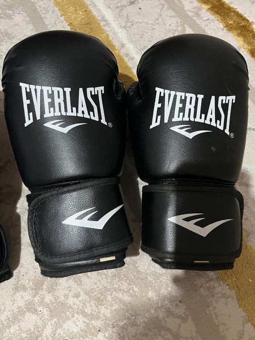Перчатки и боксерки
