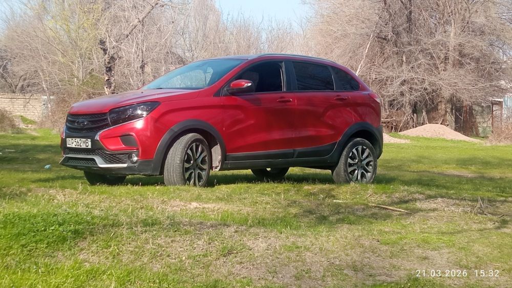 Продаётся Lada X-RAY cross 2019г