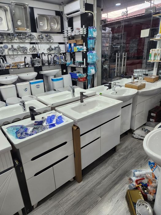 Мойка, мебель, унитаз,чашаген,смеситель и все что связано с натехникой