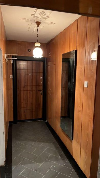 Дава се под наем Четиристаен апартамент в Варна, Цветен квартал - 100 кв.м за 500 € - Снимка #6