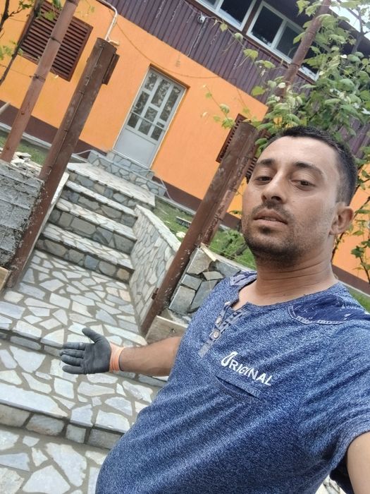 Vând și montez piatra naturala de munte