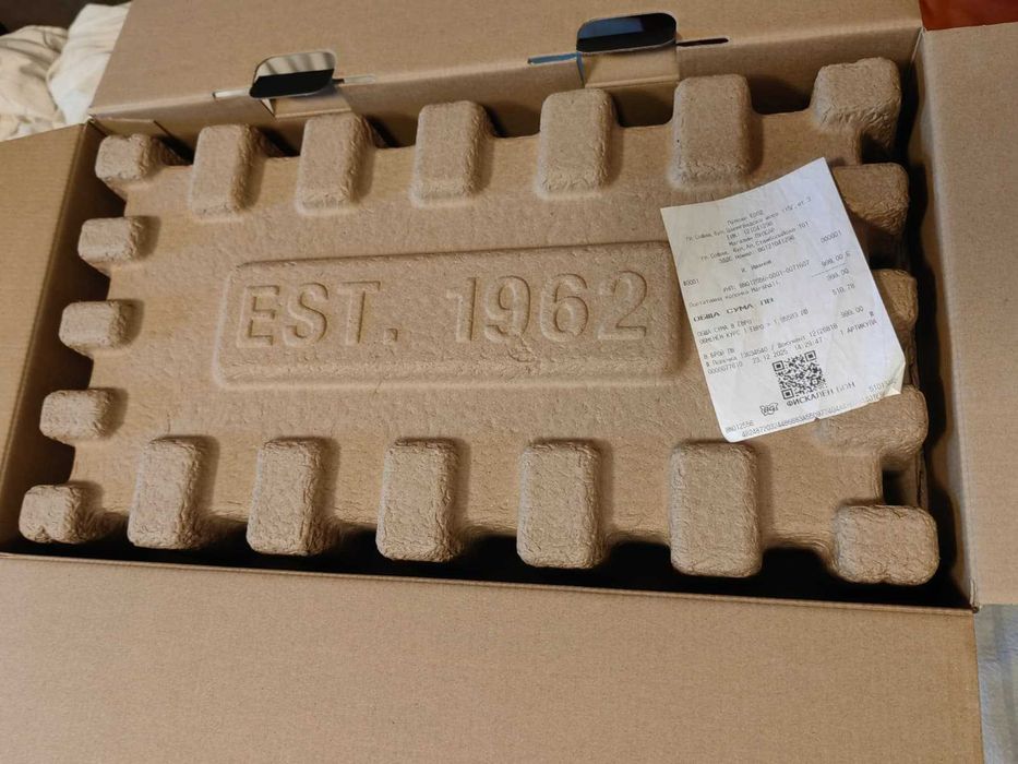 Чисто Нова с 2 години гаранция Marshall музикална система Woburn 3 III