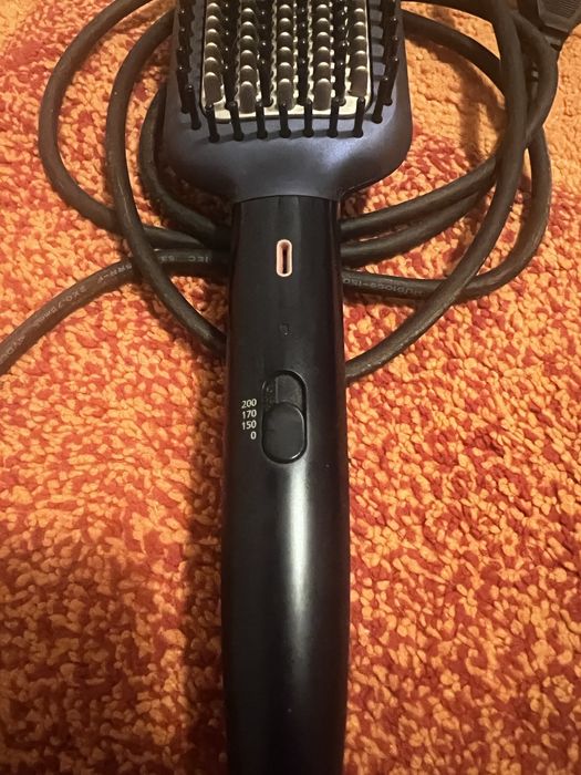 Perie electrica incalzita de indreptat parul Philips seria 5000