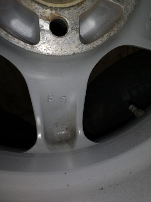 Jante de aluminiu cu anvelope 205/55/16