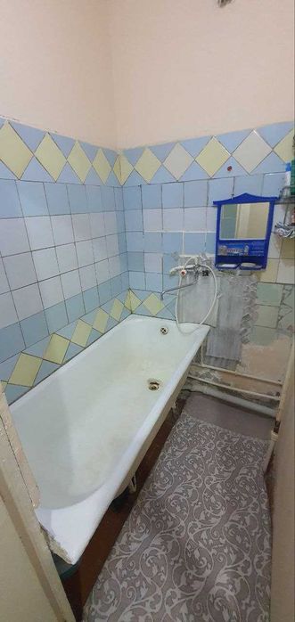 Uy sotiladi, uy sotiladi