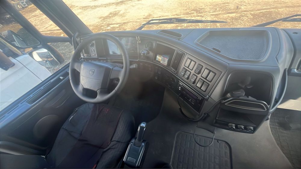 Volvo Fh Bascula 8x4 2011 euro 5