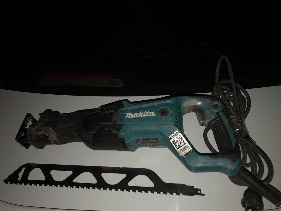 Makita сабельна пила. Оригинал б/у