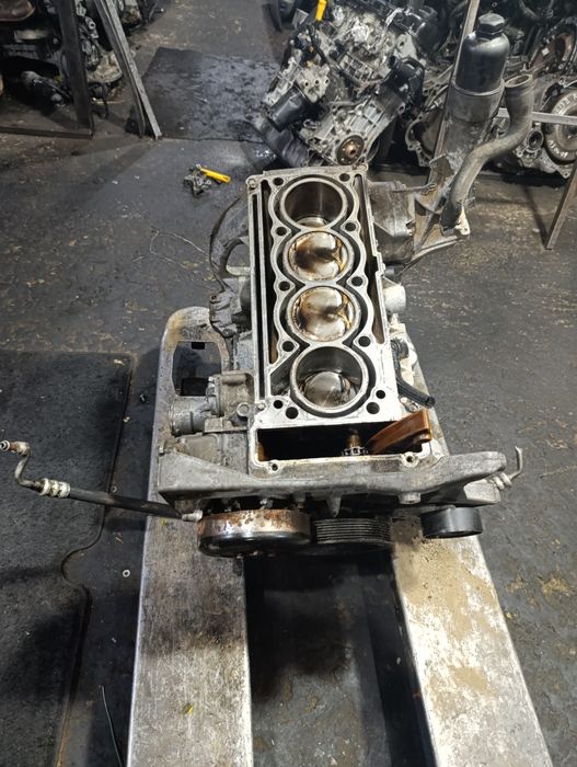 Блок двигателя в сборе на Мерседес  двигатель 271 компрессор
