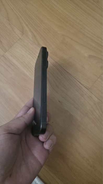 Продам Айфон 16 pro