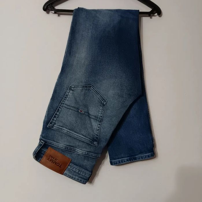 Blugi Tommy Jeans "Austin"