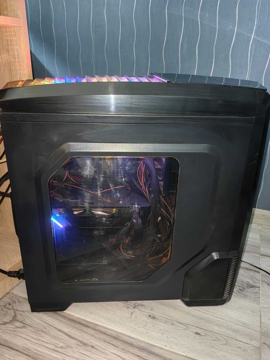 Настолен Компютър 1500 лева