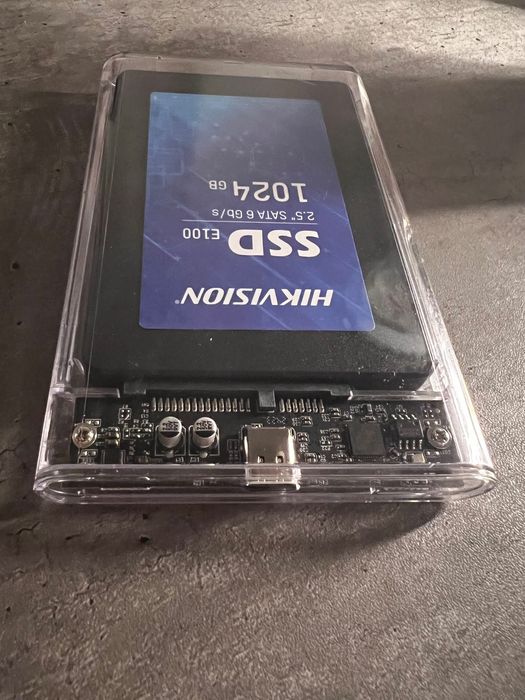 Внешний жесткий диск SSD 1Тб