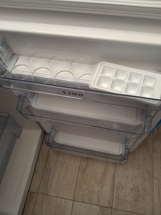 Малък хладилник Lino