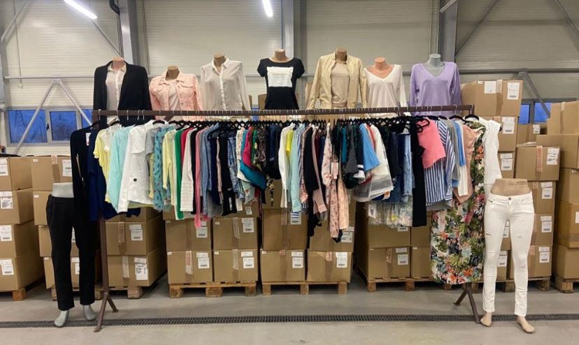 Stoc de 40 cutii de haine outlet