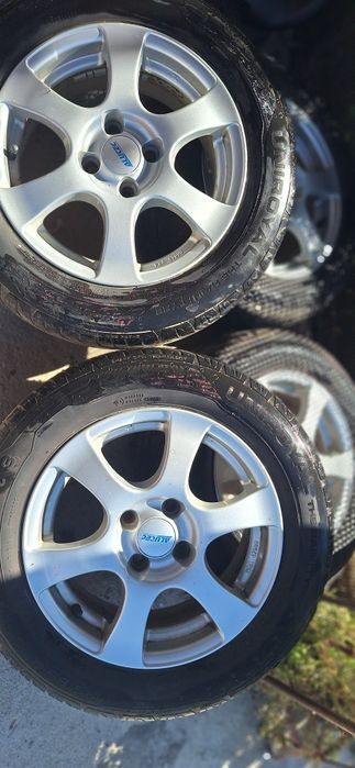 Vând jante Alutec , 185/65 R15 + cauciucuri de vara!