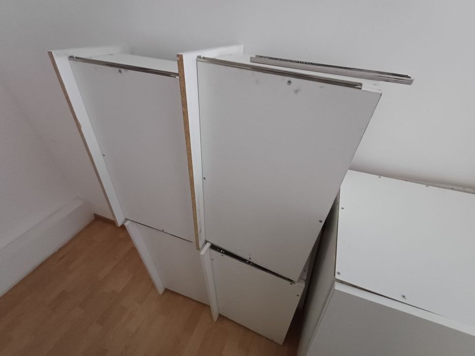 Отдам даром шкаф с полками, гарнитур