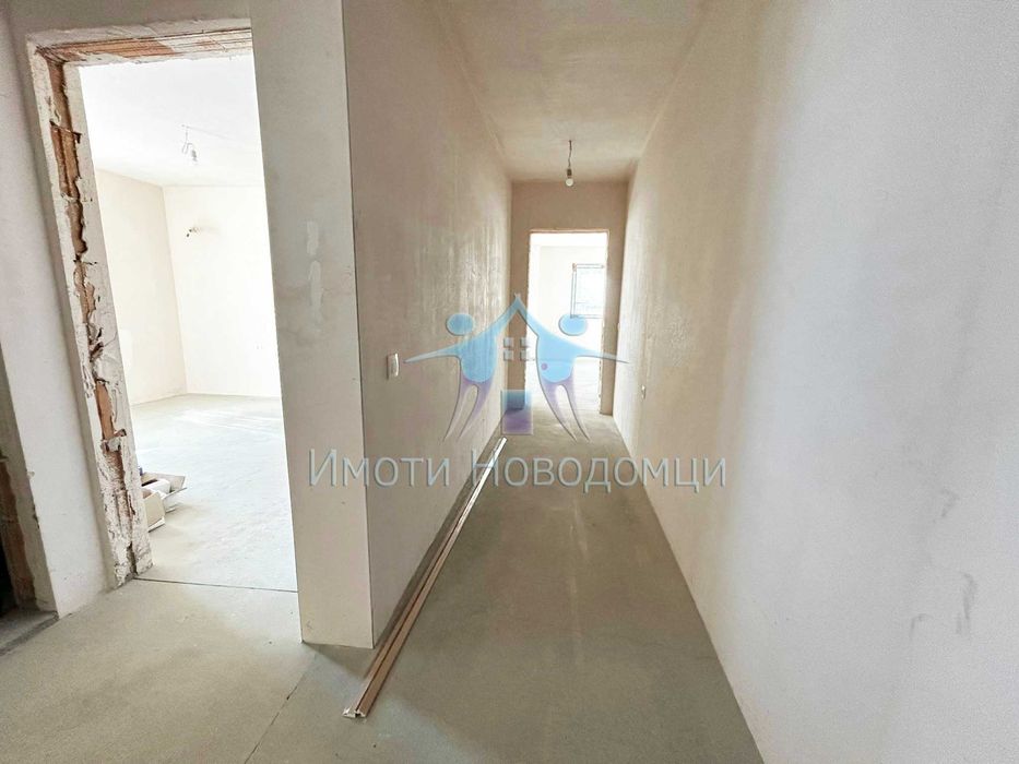 Продава се Тристаен апартамент в Шумен, Пазара - 102 кв.м за 745 €/кв.м - Снимка #4