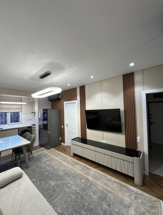 Продаётся квартира на Феруза-1 2в3/4/4 на против Eco bazara