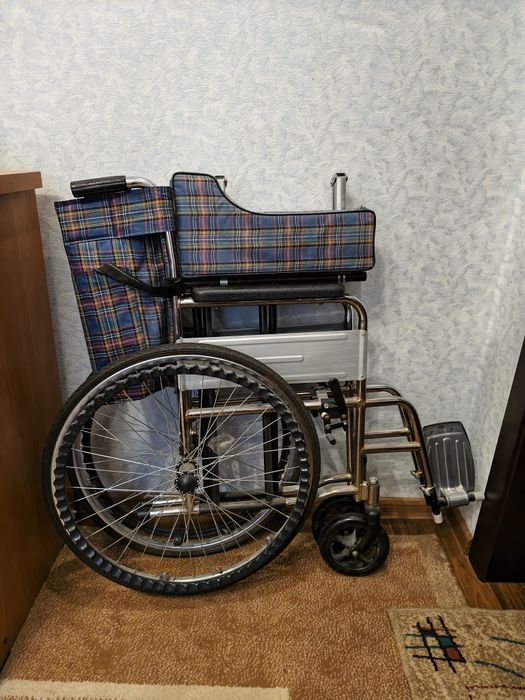 Коляска для инвалидов