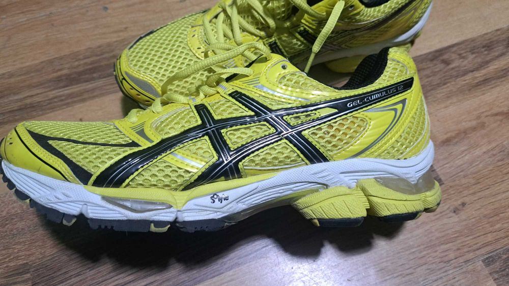 Asiks gel-маратонки 44 номер,LOWA gore tex 41 1/2 нови