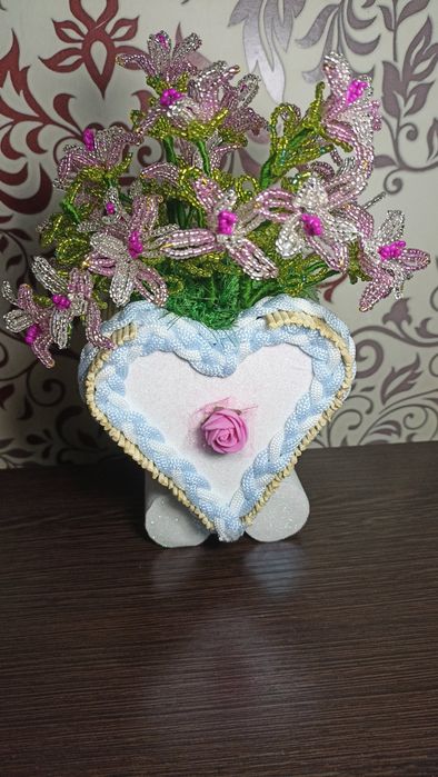 Магнолия из бисера