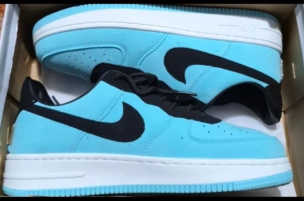 Nike Air Force One & Tiffany