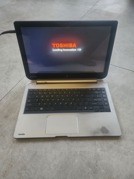 Toshiba click w35