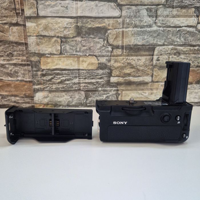Grip Sony original VG-C3EM pentru A9, A7 III si A7R III