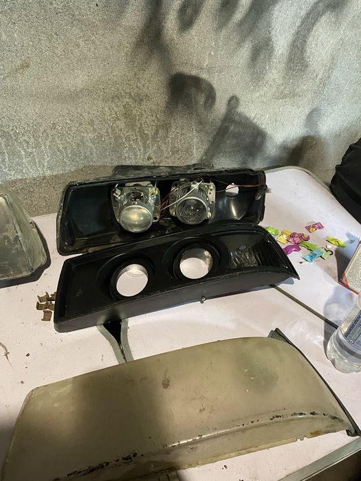 Продам фары Ауди 80