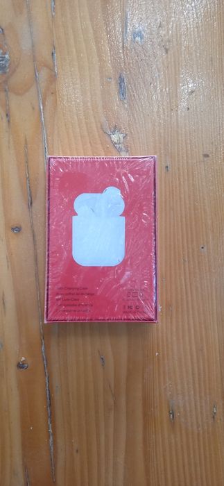 Air pods i 15 karobkadan ochilmagan