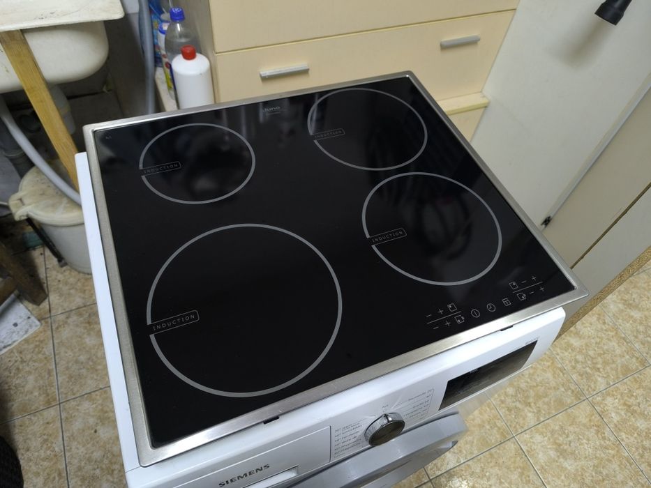 Индукционен плот Juno Electrolux AEG  - JHD 60020 X