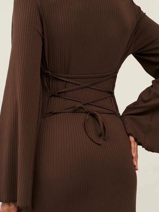 ZARA платье Ko'ylak Отличном состоянии 46размердан 50 гача келади
Юнус