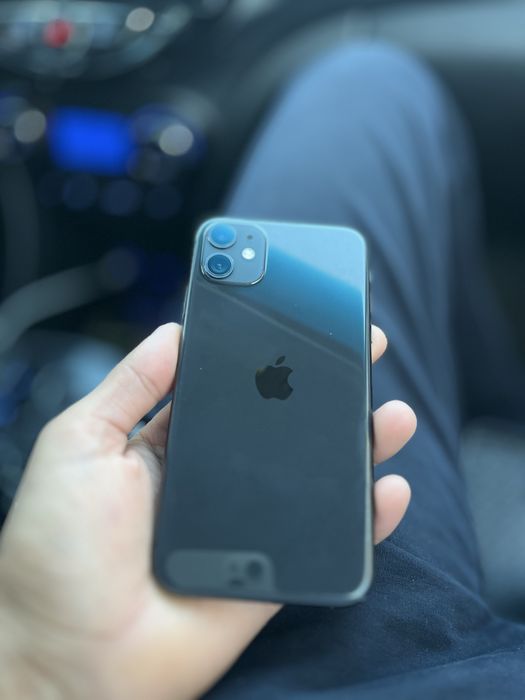 Iphone 11 64 в отличном состояний