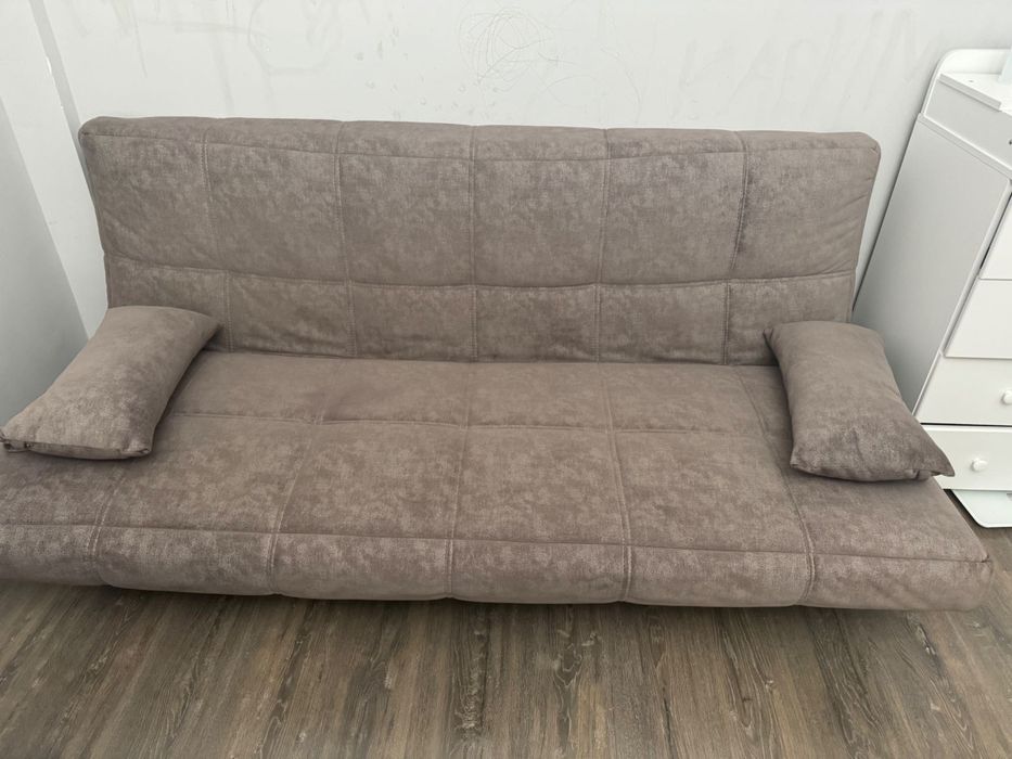 Продам диван в хорошем состоянии!