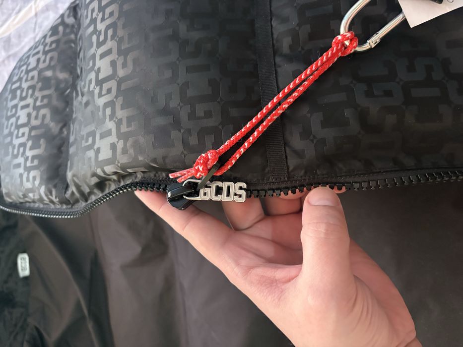 Мужской пуховик GCDS