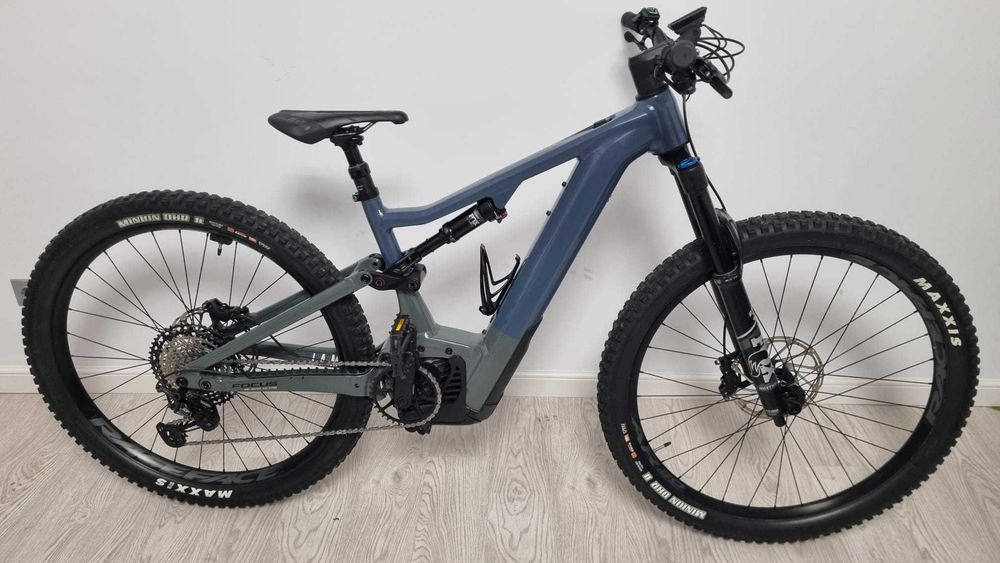 Bicicleta electrica full suspension FOCUS JAM 2 2023