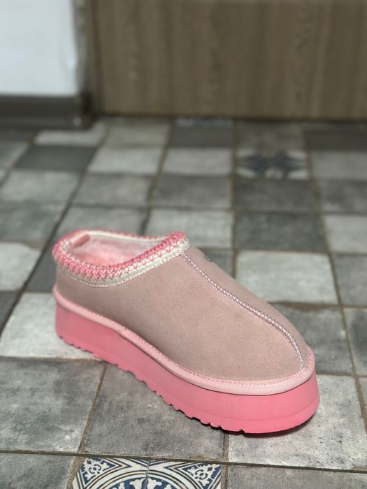 UGG Taz Culoare Roz. Marimea 38-39