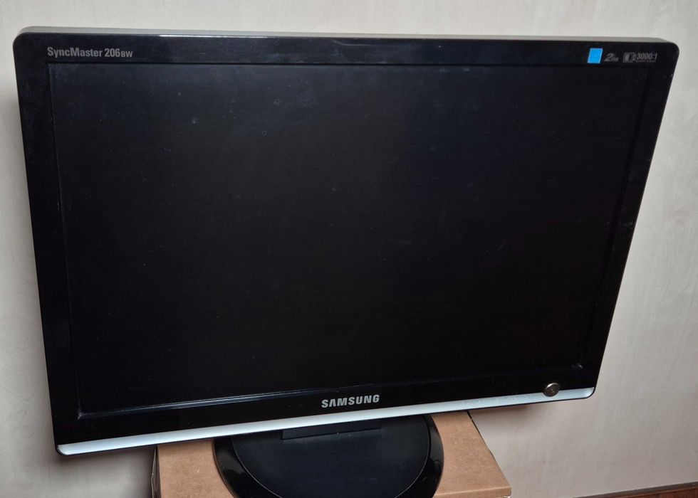 Монитор Samsung SyncMaster 206bw