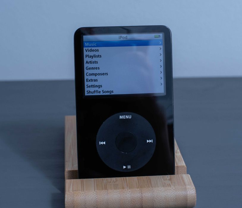 Apple iPod Classic 5th Generation 30GB | Baterie nouă | HDD perfect