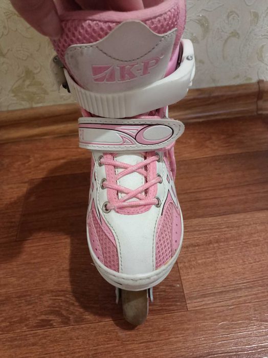 Продам роликовые коньки