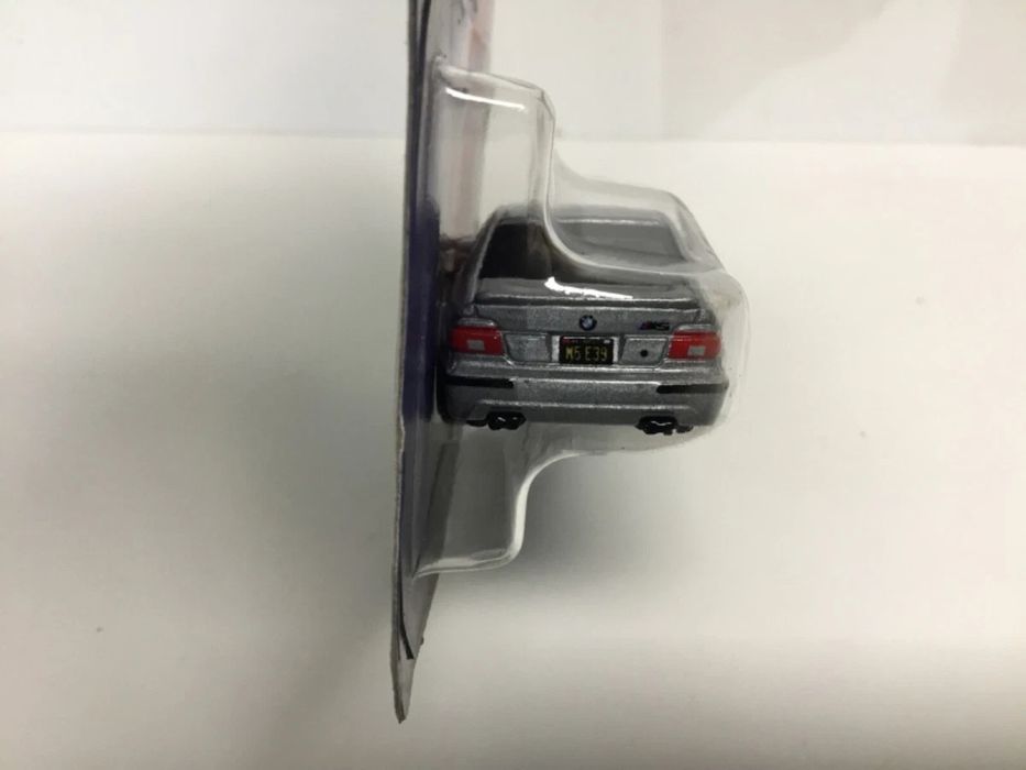 Модель BMW M5 E39 Hot Wheels Silver Series