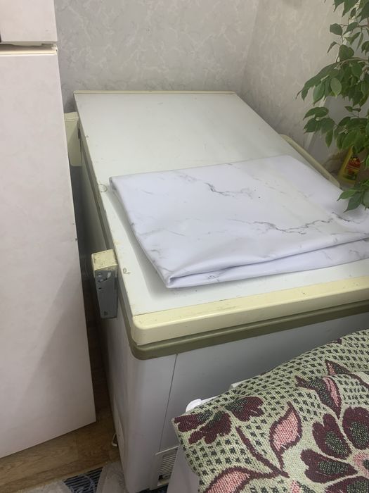 Продается Морозильник Бюриса