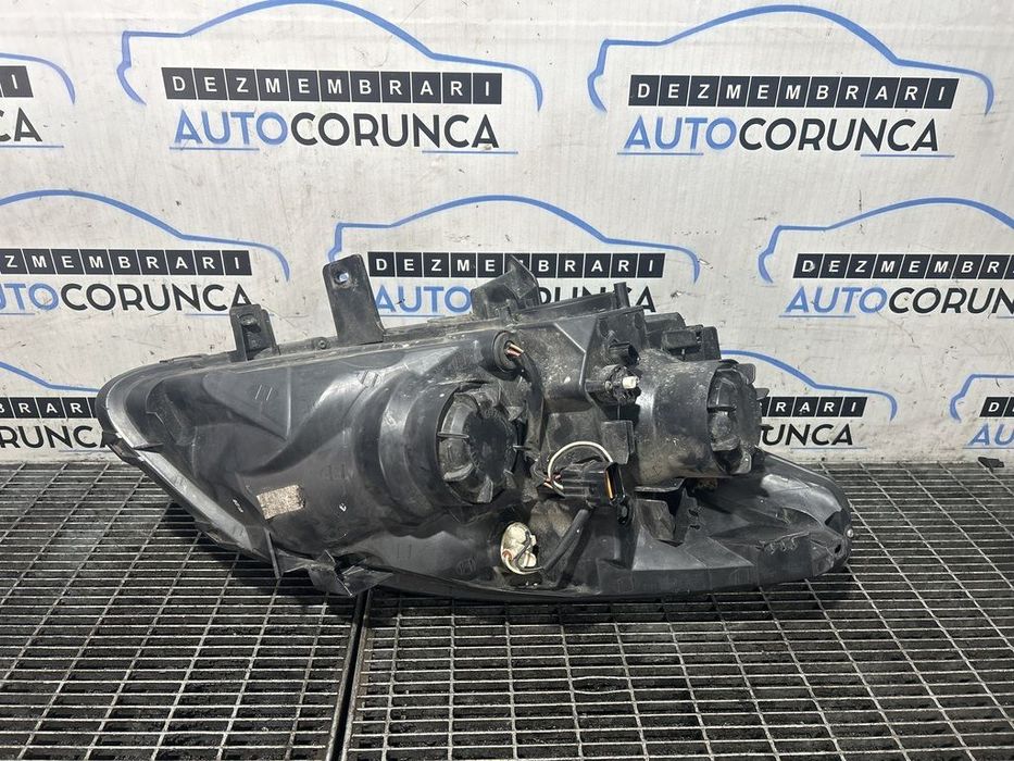 Far Stanga Renault Koleos 2008 - 2011 SUV 4 Usi (1199) Xenon CLEMA RUPTA