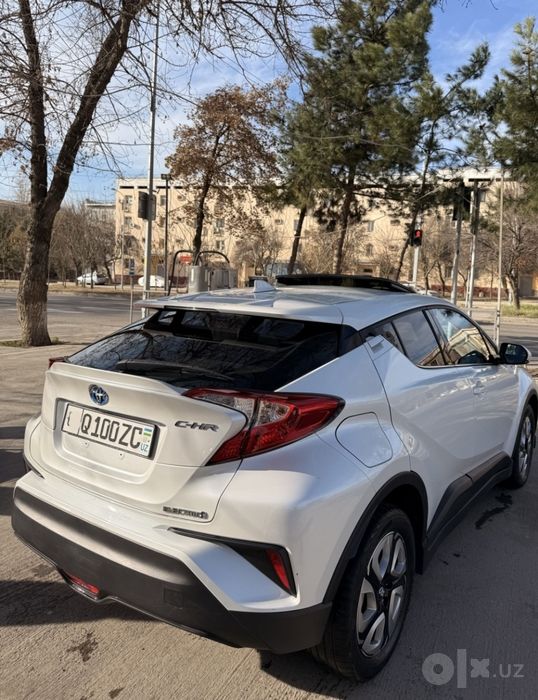 Toyota c hr 2021