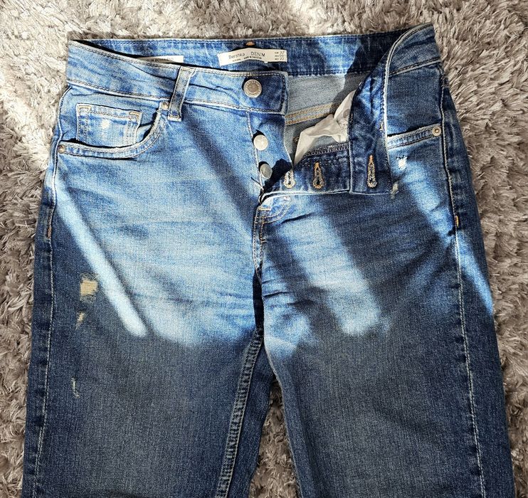 Blugi mărimea 32