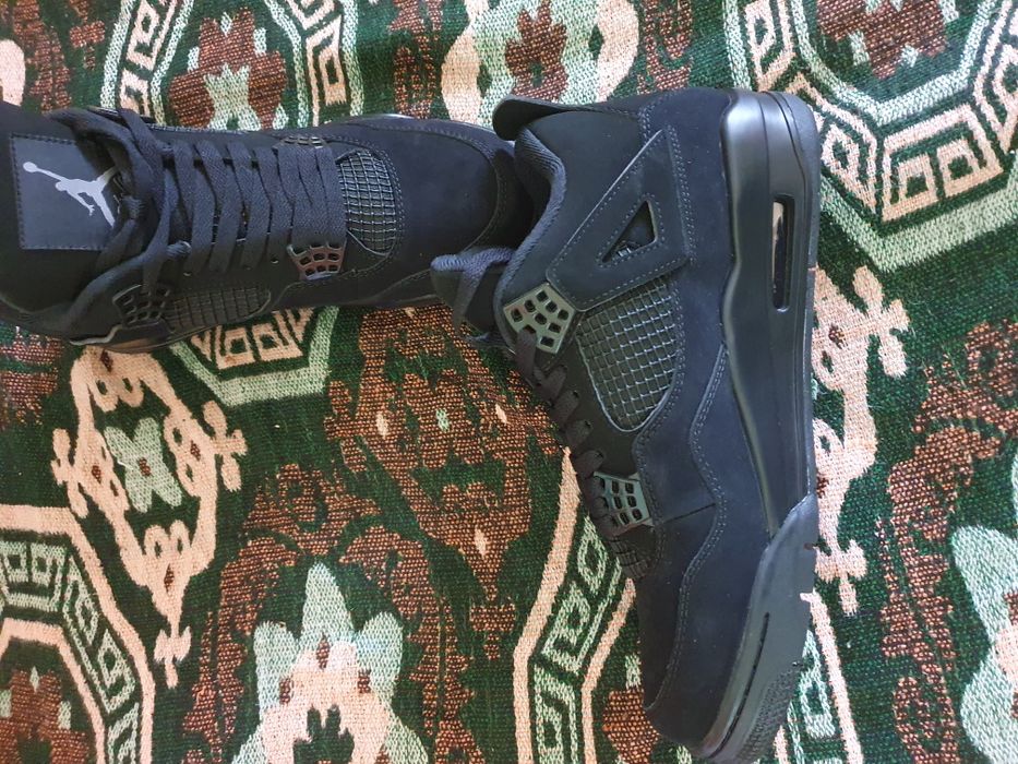 Jordan 4 black cat 44,5